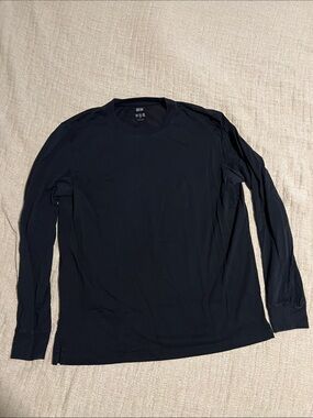 Uniqlo Men's Long-Sleeve Crew Neck Shirt - Black